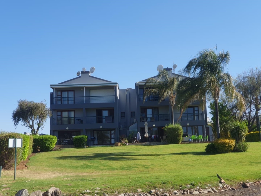 2 Bedroom Property for Sale in Hartebeespoort A H North West
